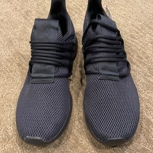 NEW! Men ADIDAS LITE RACER ADAPT3 size 9.5